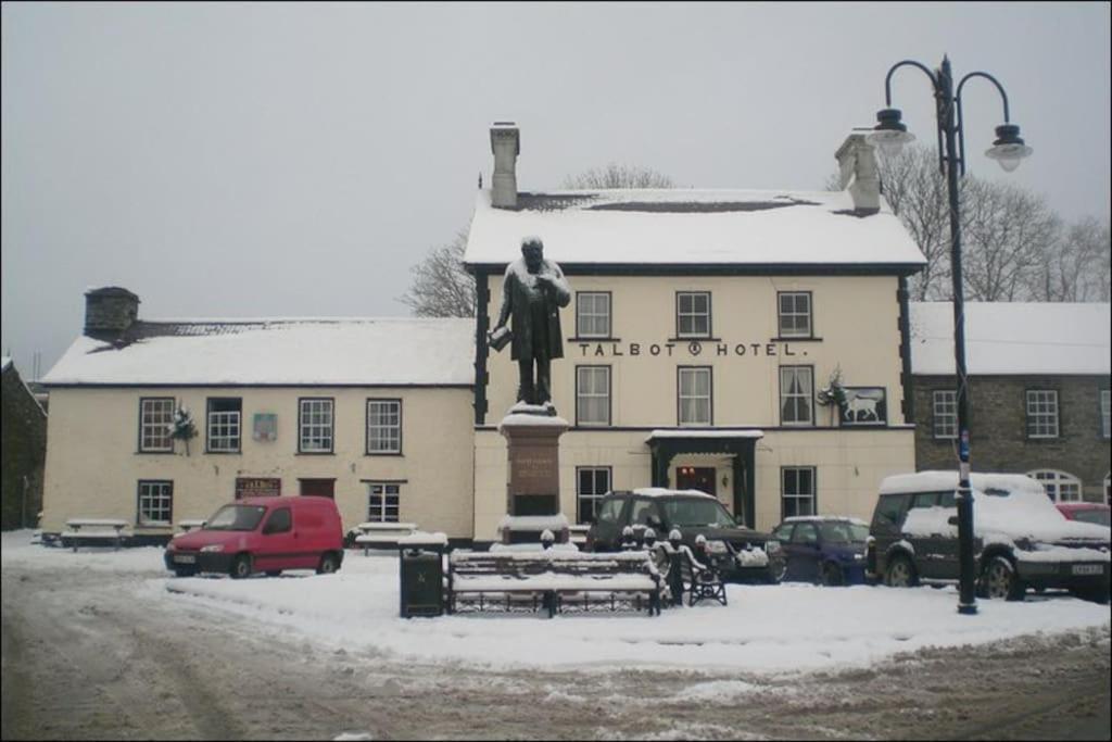 Willa Yr Hen Efail - Old Smithy Tregaron Zewnętrze zdjęcie